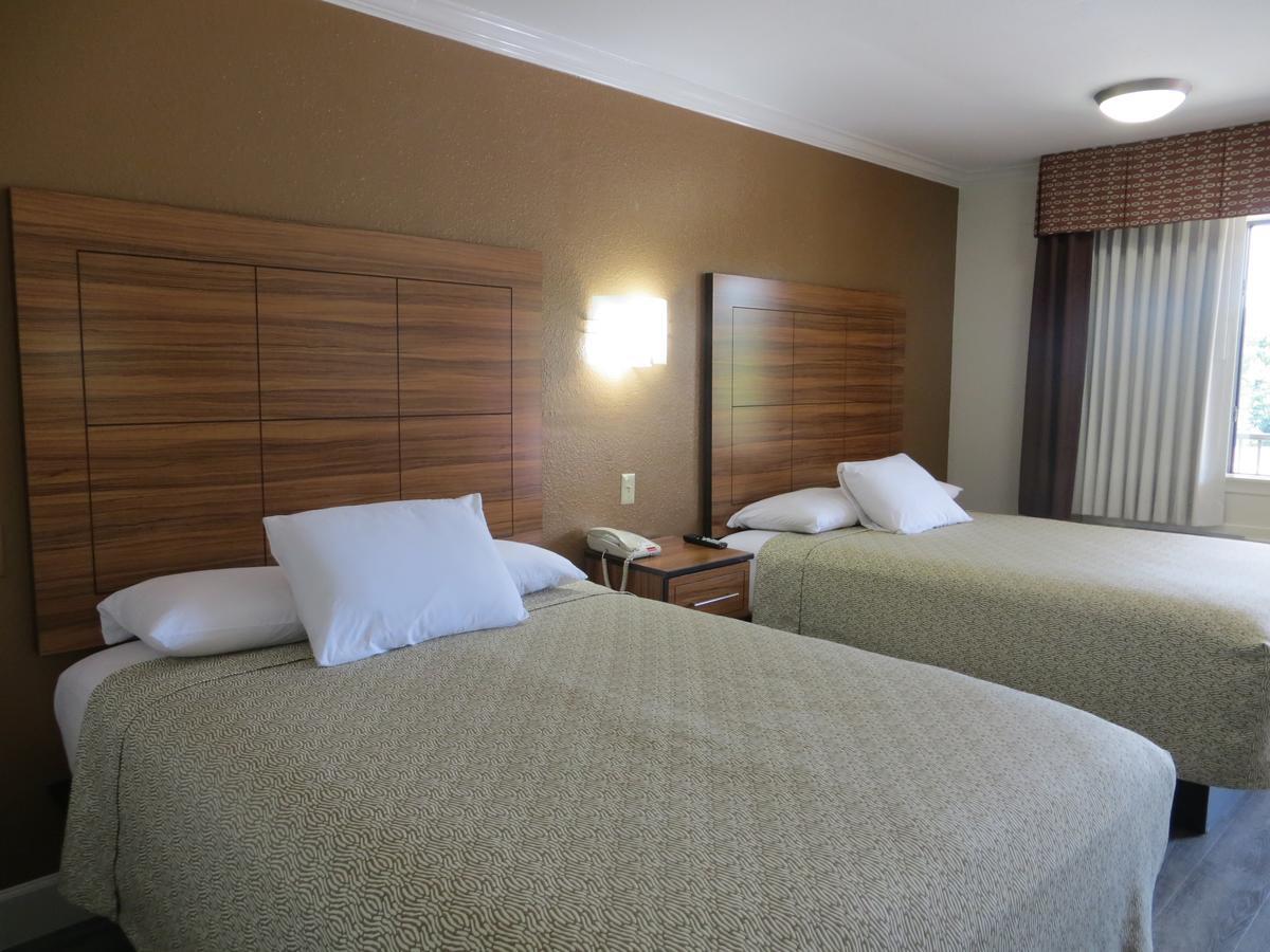 Palace Inn South Wayside Houston Bagian luar foto