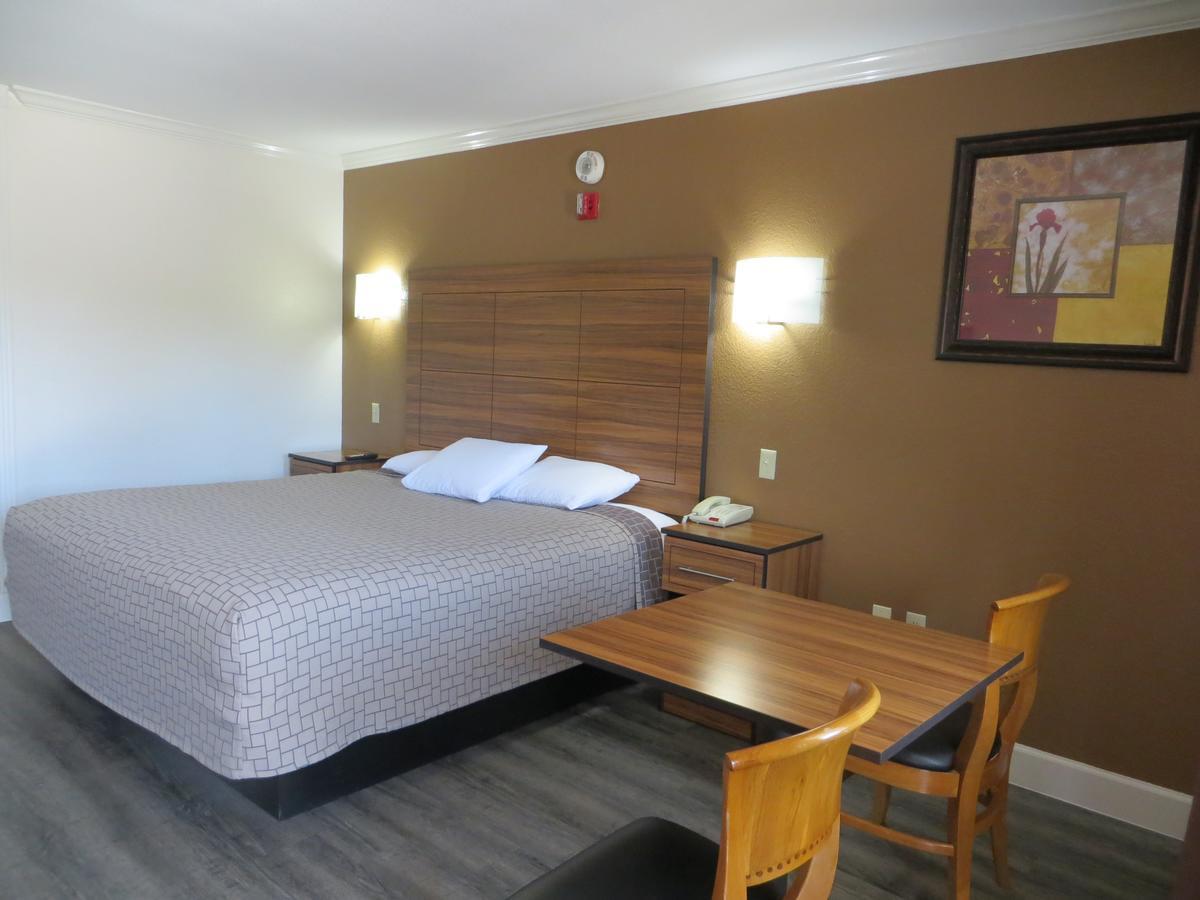 Palace Inn South Wayside Houston Bagian luar foto