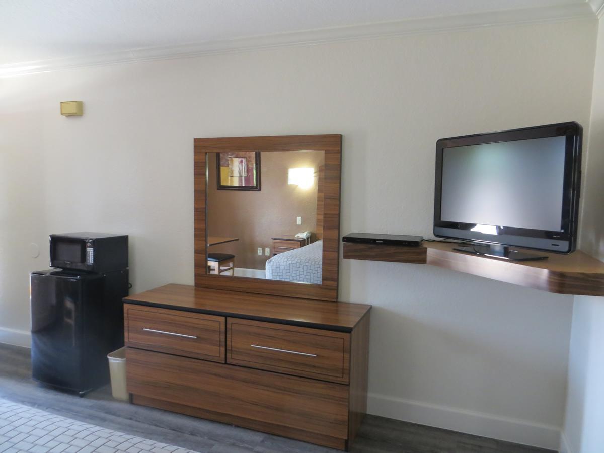 Palace Inn South Wayside Houston Bagian luar foto