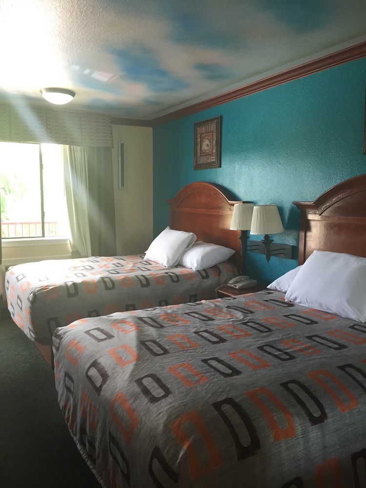 Palace Inn South Wayside Houston Bagian luar foto